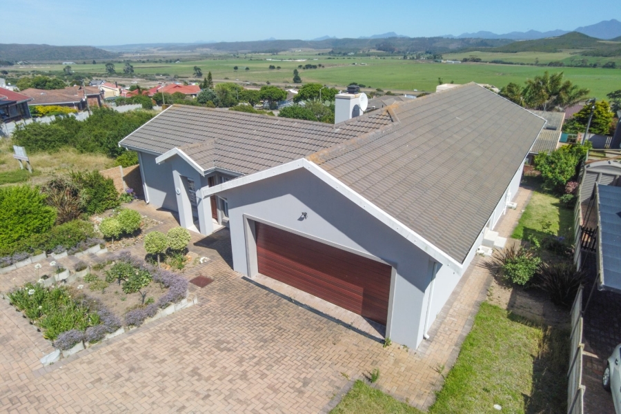 3 Bedroom Property for Sale in Fraaiuitsig Western Cape